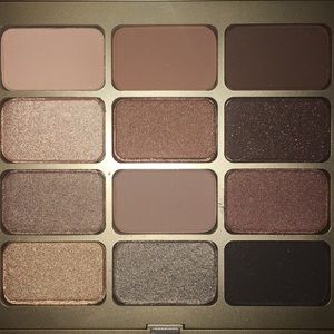 Stila-Eyes Are The Window Eyeshadow Palette (Soul)